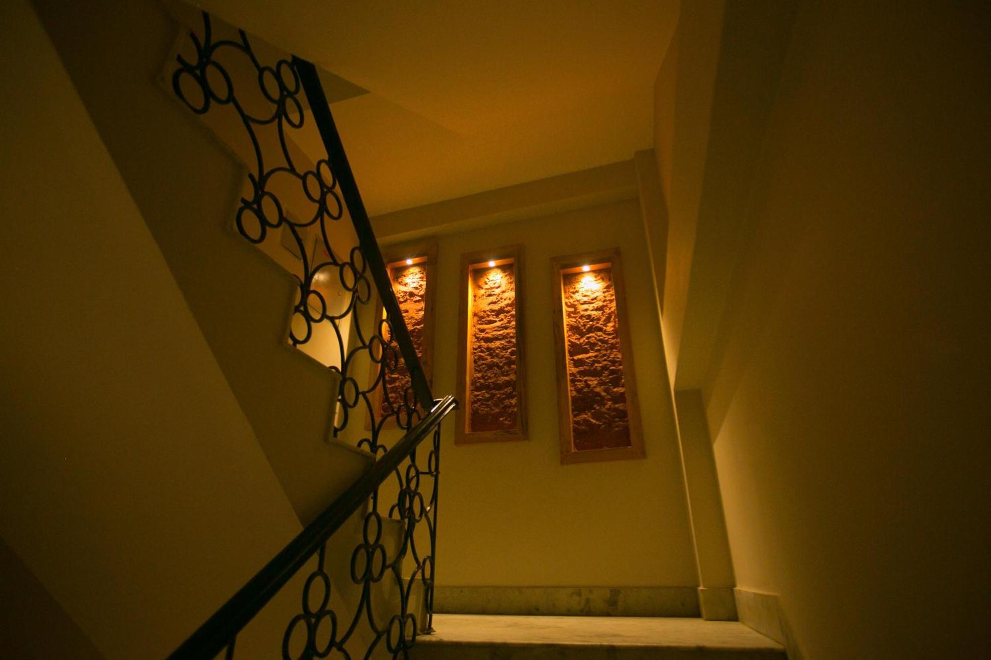 Divya Boutique Inn Kathmandu Exterior photo