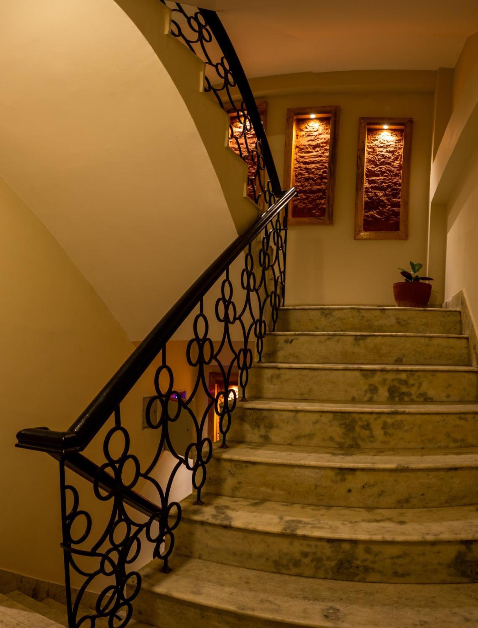 Divya Boutique Inn Kathmandu Exterior photo
